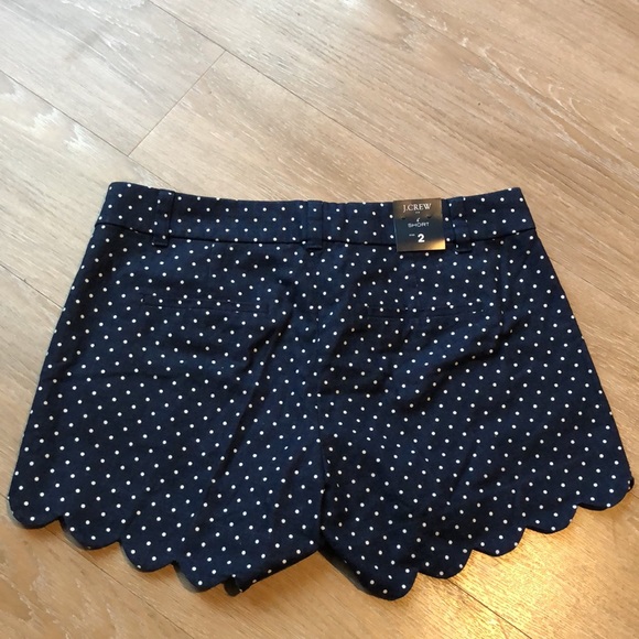 J Crew Polka Dot Scalloped Hem shorts 4” size 2 - Picture 6 of 7